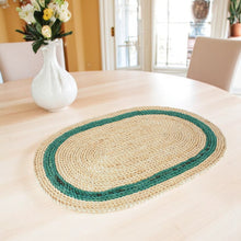 Lade das Bild in den Galerie-Viewer, 4er Set Platzset oval Maisstroh Natur Grün Platzmatten Tischmatten Naturmaterial modern