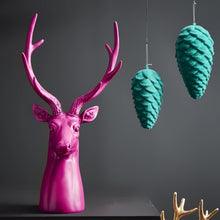 Lade das Bild in den Galerie-Viewer, Deko Tannenzapfen 20 cm Grün modern Kunststoff beflockt Zapfen Weihnachtsdeko Dekozapfen