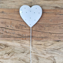 Lade das Bild in den Galerie-Viewer, 3er Set Dekostecker Grün Tanne, Stern und Herz