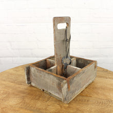 Lade das Bild in den Galerie-Viewer, Flaschenträger 4er Antik Ziegelform