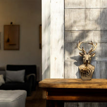 Lade das Bild in den Galerie-Viewer, Rentier Büste Bronze Gold