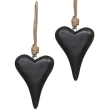 Lade das Bild in den Galerie-Viewer, 2er Set Chirtsbaumhänger Herz Schwarz Holz