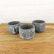 Lade das Bild in den Galerie-Viewer, 3er Set Blumentopf Gesicht Grau