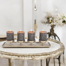 Lade das Bild in den Galerie-Viewer, Kerzentablett Silber Alu 44 cm