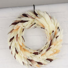 Lade das Bild in den Galerie-Viewer, Federkranz Beige Braun Dekokranz Kranz Ostern Osterdeko