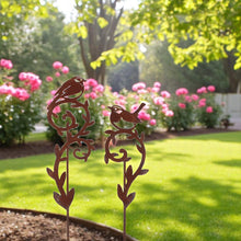 Lade das Bild in den Galerie-Viewer, 2er Set Blumenstecker Vogel Rost Landhaus Gartenstecker Beetstecker rostig Metall