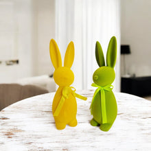 Lade das Bild in den Galerie-Viewer, 2er Set Dekohasen Kunststoff beflockt Gelb Grün modern Osterhase Osterdekoration Hase Deko Ostern