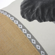 Lade das Bild in den Galerie-Viewer, Dekokissen Zebra oder Zebra