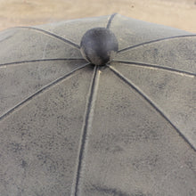 Lade das Bild in den Galerie-Viewer, Vogelfutterstation Metall Braun