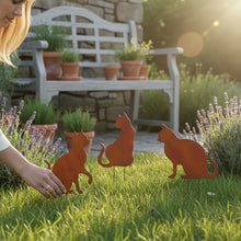 Lade das Bild in den Galerie-Viewer, 3er Set Gartenstecker Katze Metall Rost Braun Gartendeko Dekokatze