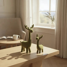 Lade das Bild in den Galerie-Viewer, 2er Set Deko Rentier modern Taupe Braun oder Grün modern Weihnachtsdeko Dekorentier