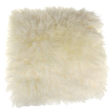 Lade das Bild in den Galerie-Viewer, Lammfell eckig
