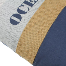 Lade das Bild in den Galerie-Viewer, Dekokissen 30x50 cm mit Inlet beige gold-glänzend Sofakissen Zierkissen mit Fransen