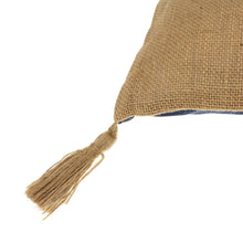 Lade das Bild in den Galerie-Viewer, Dekokissen 30x50 cm mit Inlet beige gold-glänzend Sofakissen Zierkissen mit Fransen