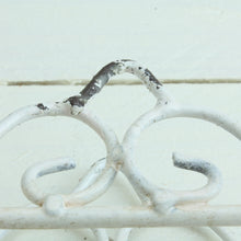 Lade das Bild in den Galerie-Viewer, Serviettenständer Antikweiss