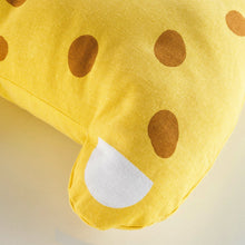 Lade das Bild in den Galerie-Viewer, Kinderkissen Leopard