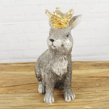 Lade das Bild in den Galerie-Viewer, Hase mit Krone Grau