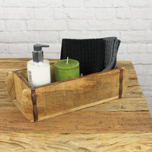 Lade das Bild in den Galerie-Viewer, Ziegelform mit Metallbeschlägen, Teakholz