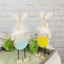 Lade das Bild in den Galerie-Viewer, 2er Set Hase mit Federn blau & gelb Holz