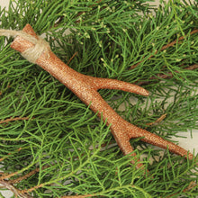 Lade das Bild in den Galerie-Viewer, 2er Set Christbaumhänger Geweih Groß Kupfer