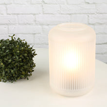 Lade das Bild in den Galerie-Viewer, Windlicht, modern mit LED