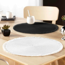 Lade das Bild in den Galerie-Viewer, 4er Set Platzset rund schwarz Fransen