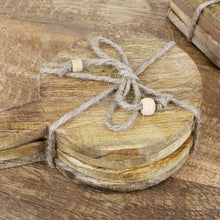 Lade das Bild in den Galerie-Viewer, 8er Set Untersetzer Mangoholz eckig rund