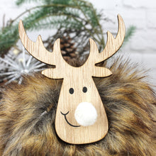 Lade das Bild in den Galerie-Viewer, 2er Set Rentier mit Fell Holz Beige