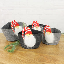 Lade das Bild in den Galerie-Viewer, 4er Set Geschenkkorb Filz Nikolaus Hellgrau