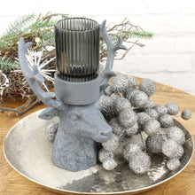 Lade das Bild in den Galerie-Viewer, Kerzenleuchter Rentierkopf Grau