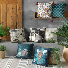 Lade das Bild in den Galerie-Viewer, Kissenhülle 40 x 40 cm beige grau schwarz gold retro