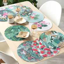 Lade das Bild in den Galerie-Viewer, 4er Set Platzset rund Flamingo Kunststoff