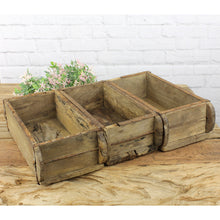 Lade das Bild in den Galerie-Viewer, Regal aus Ziegelformen