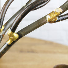 Lade das Bild in den Galerie-Viewer, Kerzenhalter Hirsch groß, Metall braun