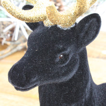 Lade das Bild in den Galerie-Viewer, Hirsch schwarz gold