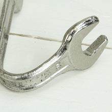 Lade das Bild in den Galerie-Viewer, Wandhaken Schraubenschlüssel