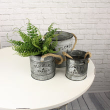 Lade das Bild in den Galerie-Viewer, 3er Set Pflanzeimer Zink mi Jute Griff und Aufdruck