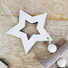 Lade das Bild in den Galerie-Viewer, 2er Set Girlande Holz Tannenbaum / Stern