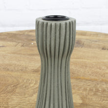 Lade das Bild in den Galerie-Viewer, 2er Set Kerzenleuchter Mangogrün