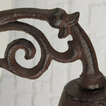 Lade das Bild in den Galerie-Viewer, Wandglocke Gußeisen Antikrost