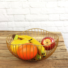 Lade das Bild in den Galerie-Viewer, Dekoschale geschwungen Gold