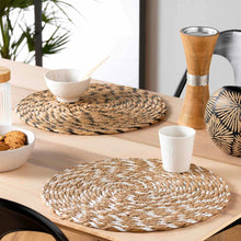 Lade das Bild in den Galerie-Viewer, Platzset Stroh Braun Weiß oder Braun Schwarz