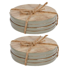 Lade das Bild in den Galerie-Viewer, 8er Set Holzuntersetzer mit grünem Rand