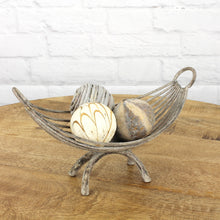 Lade das Bild in den Galerie-Viewer, Schale Metall Anik grau