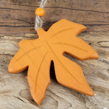 Lade das Bild in den Galerie-Viewer, 3er Set Dekohänger Herbst Blätter bunt