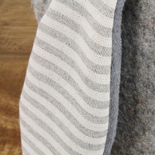 Lade das Bild in den Galerie-Viewer, Filzkörbchen Hase verschiedene Farben