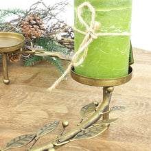 Lade das Bild in den Galerie-Viewer, Adventskranz mit Blätter Gold patiniert