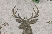 Lade das Bild in den Galerie-Viewer, Platzset, Filz,rund, natur 2er Hirschmotiv