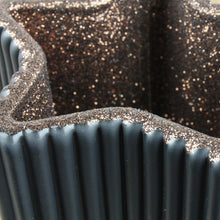 Lade das Bild in den Galerie-Viewer, Teelichthalter Stern Glas schwarz bronze glitzernd