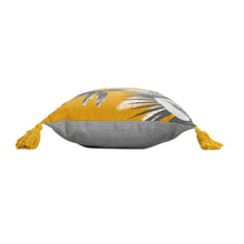 Lade das Bild in den Galerie-Viewer, Kissen Elefant Beige Grau 30 x 50 cm